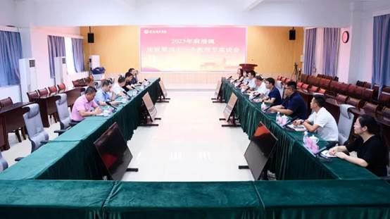 麻涌镇领导到古天乐代言太阳集团网址共庆教师节