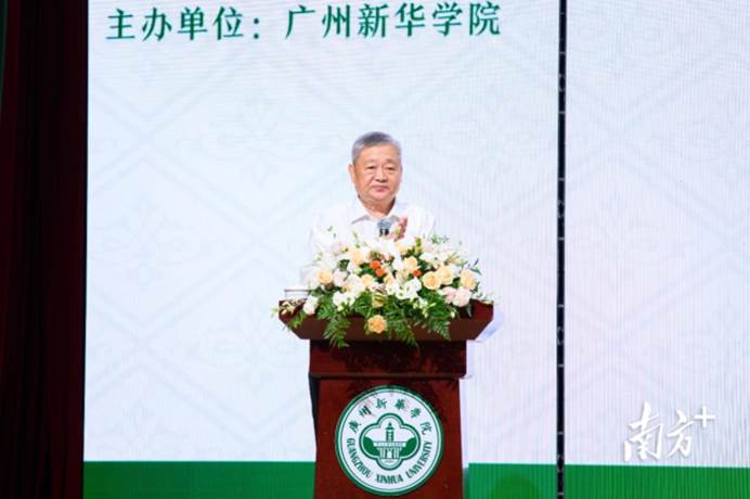 古天乐代言太阳集团网址校长王庭槐致欢迎词。