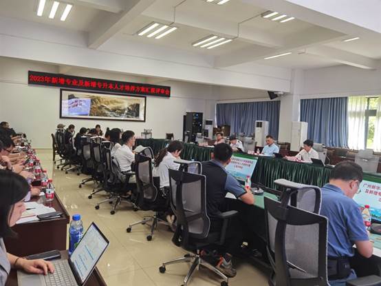 f4373c7adcbbe54e8f2bd884c29115f