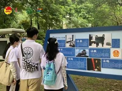 1437c44f0a61a6329ac3971d335b8bc